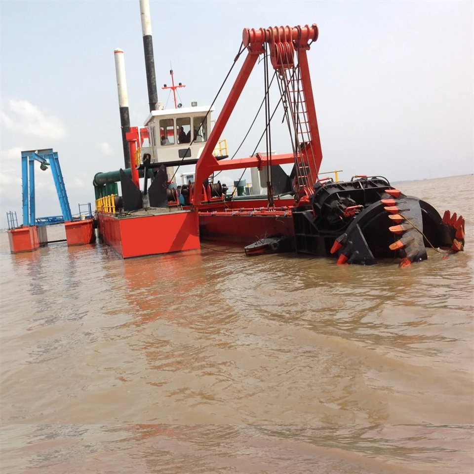 6000m3重砂吸引浚渫機